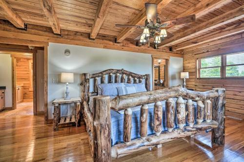 Idyllic Lakeview Lodge With Private Hot Tub!