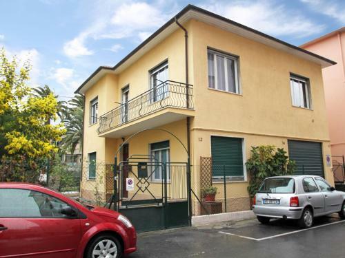 Apartment Via Caboto Arma Di Taggia