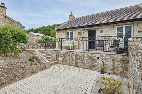Host & Stay - Sunshine Cottage