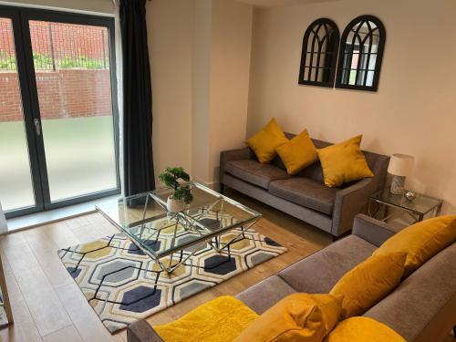 Lovely 2 Bed Apartment In Leeds Centre (netflix)