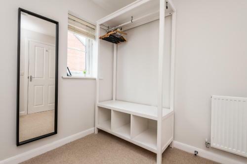 Host Apartments Homely 3 Bedrooms-sleeps 8 Parking