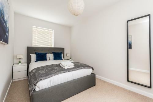 Host Apartments Homely 3 Bedrooms-sleeps 8 Parking
