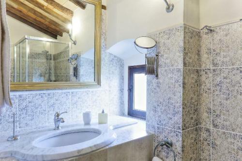 Bed & Breakfast Charming Villa Marcialla