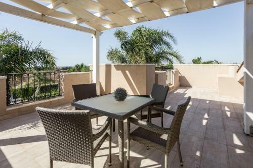 Villa Jolie - Luxury Villa With Swimming Pool