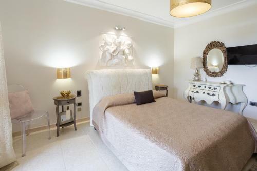 Villa Jolie - Luxury Villa With Swimming Pool