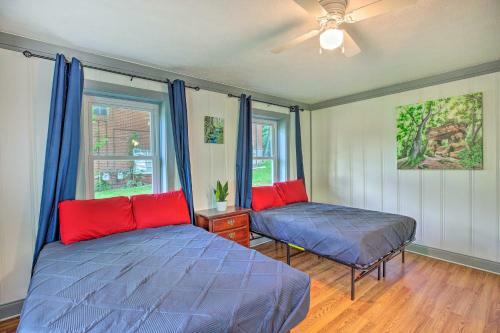 Apartamento Charming Getaway And Fire Pit Near Hikes And Lake