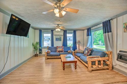 Apartamento Charming Getaway And Fire Pit Near Hikes And Lake