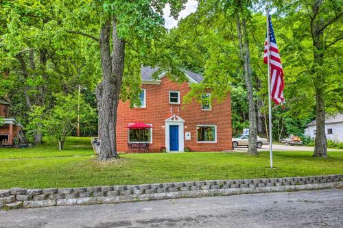Apartamento Charming Getaway And Fire Pit Near Hikes And Lake