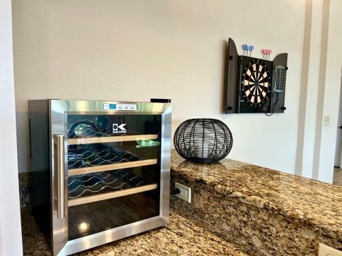 Upscale Downtown Apartment