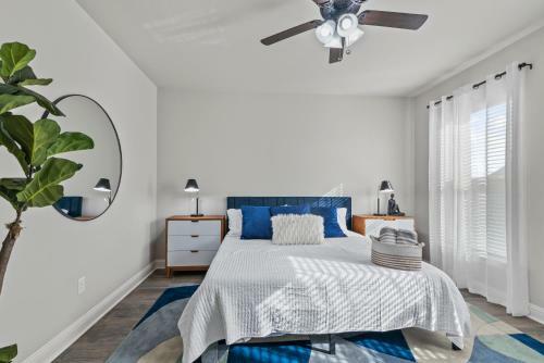 Luxe, Central, & Contemporary - A Modern Utopia!