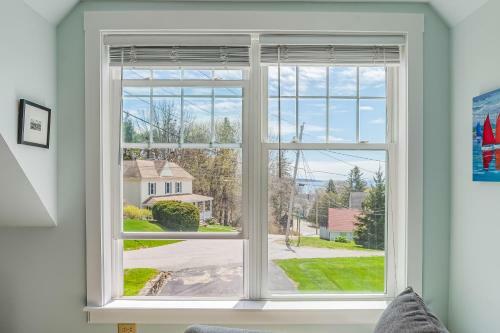 Historic Harrington House Apartment
