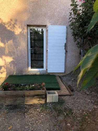 Hostal Chambre D H�tes Ind�pendante Dans Village M�di�val