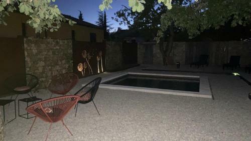 Gite Couleur Terre � Saint Saturnin Les Apt