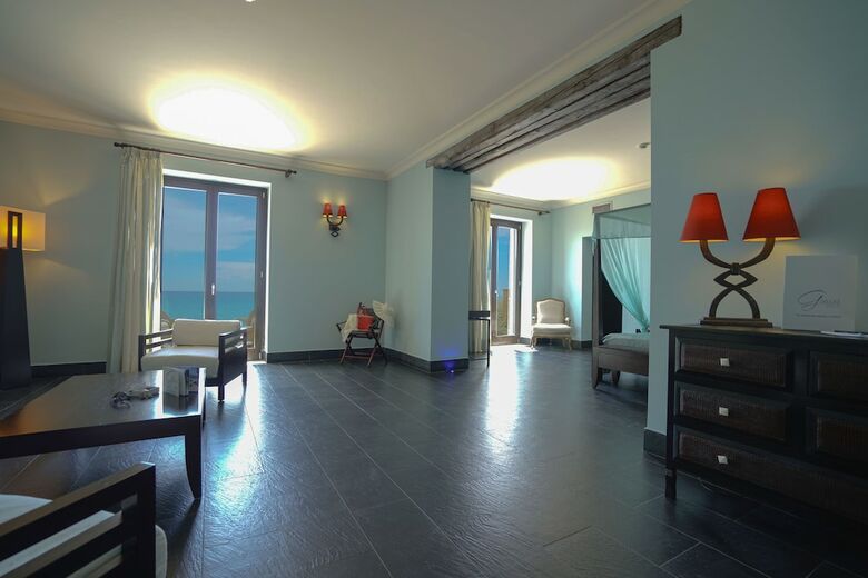 Hotel Falconara Charming House & Resort