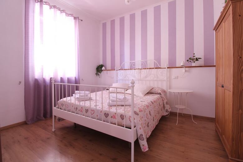 Hostal B&B La Rocca