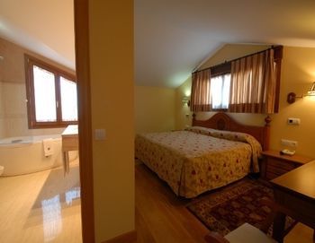 Hotel Pe�arrubia