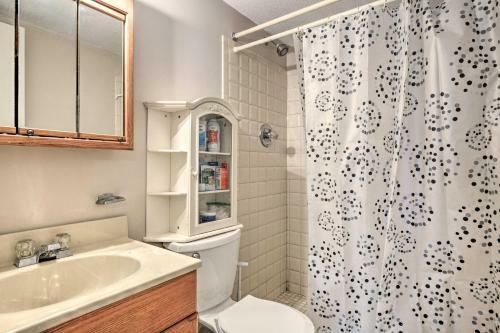 Charming Apartment About 13 Mi To National Mall!