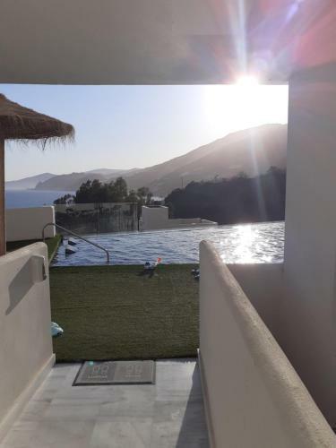 Apartamento Con Piscina Y Plaza De Garaje