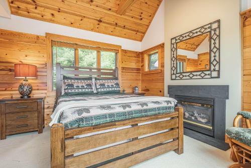 Captain's Cabin