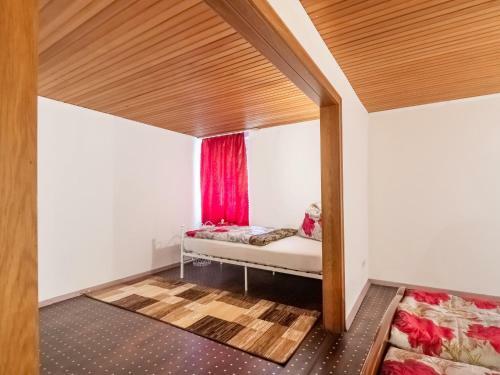 Spacious Holiday Home In Kinheim With Balcony