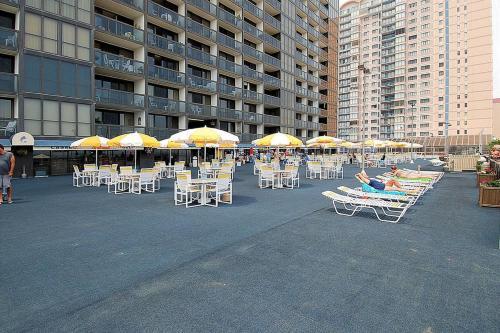 Golden Sands V