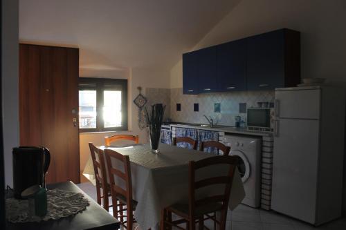 Apartamento Casa Nicot�ria A 50mt Dal Mare