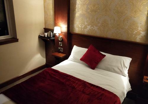 Bed & Breakfast Ewings Bar & Accommodation