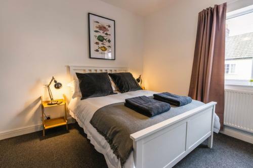 Newly Refurbished Modern Stylish 2 Bedroom Cottage