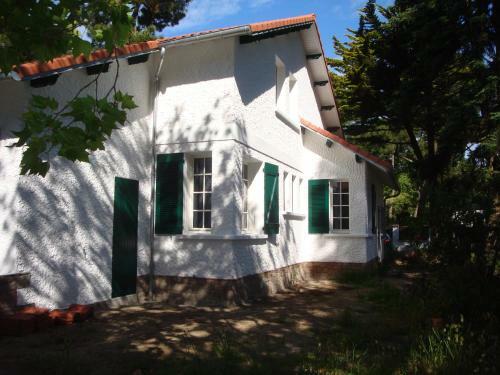 Villa Maison Basque Dans Les Pins, Au Calme, 200m Plage
