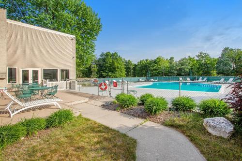 Hideaway Valley Condo 71