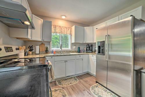 Quiet House Near Houghton Lake With Fire Pit!