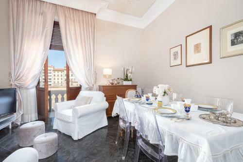 Mysilvana - Boutique Apartment Overlooking Lungarno Pisano