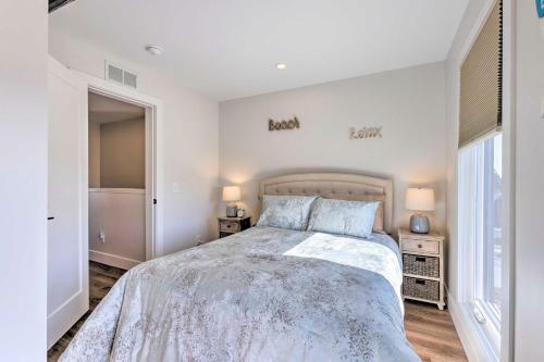 Bright Traverse City Townhome Walk To Beach!