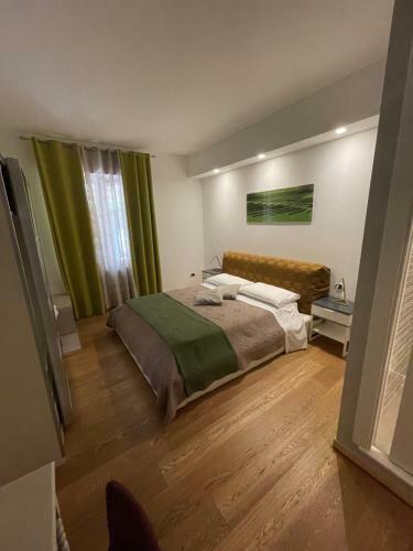 B&B Smart House