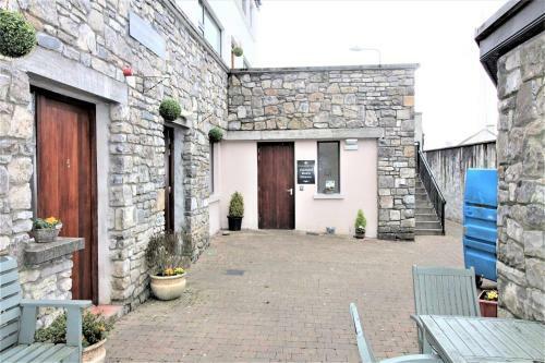Bed & Breakfast The Connaught Inn