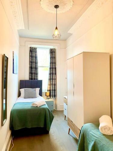 Anchored Homely Apartment In Historic Centre