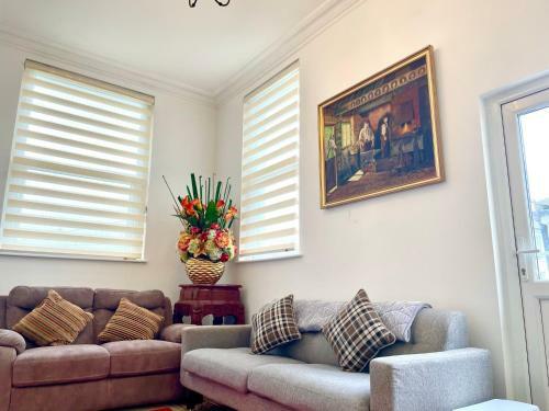 Executive Apartments, Nr City Centre With Private Parking