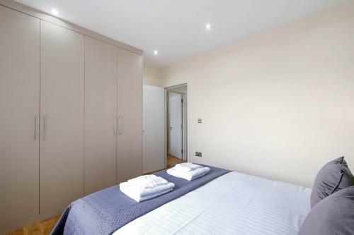 Oxford Rd 2 Bed Serviced Apartment 06 With Parking, Reading