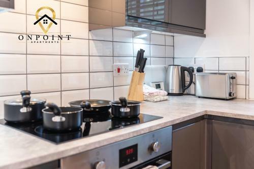 Apartamento ?onpoint -fresh 2 Bedroom Apt With Parking!?