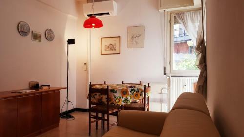 Apartamento Private Garage,air Cond, Quite, Near Train Station