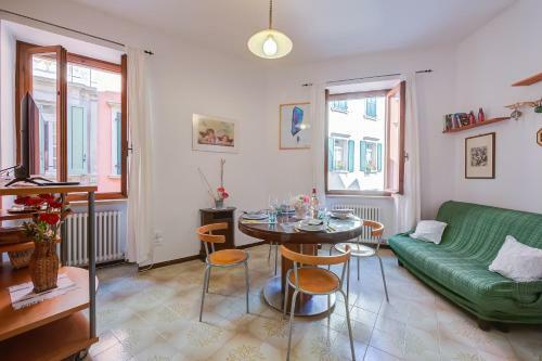 Apartamento Studiorum 400mt Dal Lago - Happy Rentals