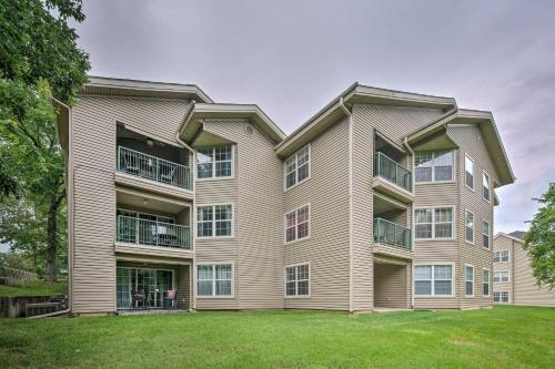 Apartamento Holiday Hills Condo With Balcony And Pool Access