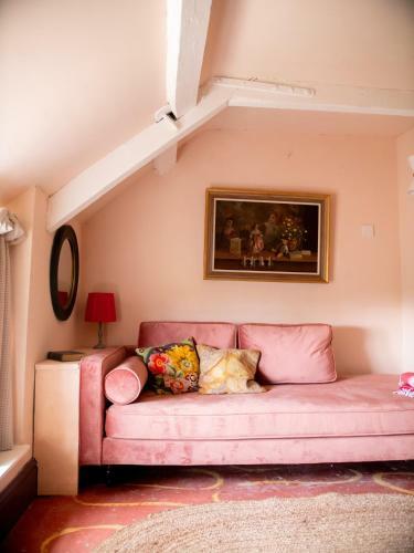 Historic Country Cottage: Spa Facilities & Catering