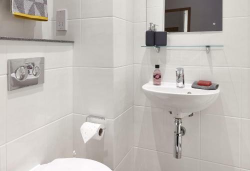 Zeni Apartments 4 Bed Apartment In Sheffield