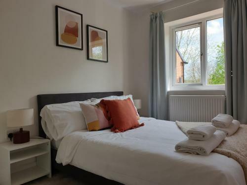 Cheerful 1 Private Room-ensuite With Free Parking