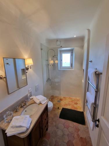 Piscine Troglodyte Avec Vue Incroyable � Gordes