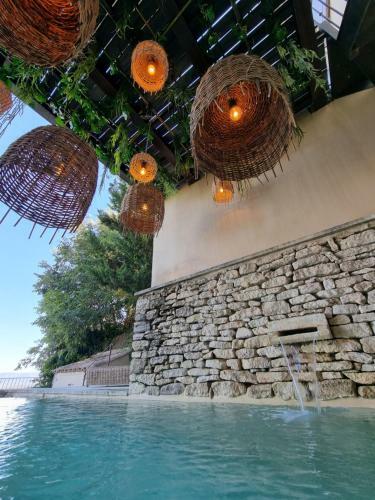 Piscine Troglodyte Avec Vue Incroyable � Gordes