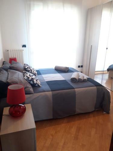 Hostal Bedandbreakfast Eni Torri Lombarde San Donato Bbqueen