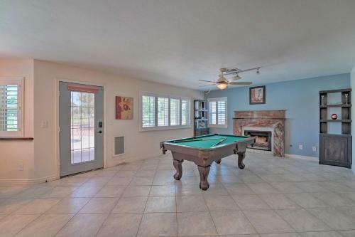 Luxe Oasis On Golf Course About 8 Mi To Lake Mead