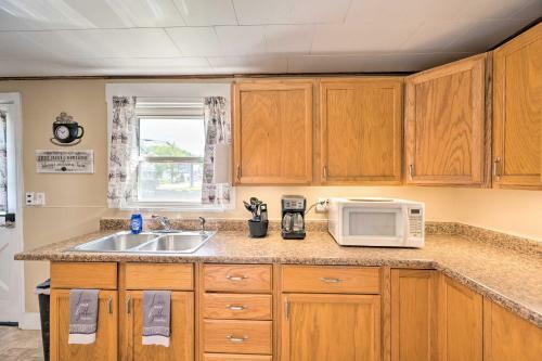 Main Street Colebrook Apartment On River Walk